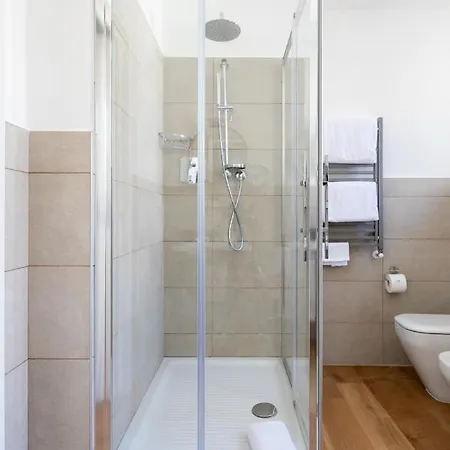 Apartment Vis A Vis