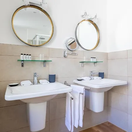 Vis A Vis Apartment Trieste